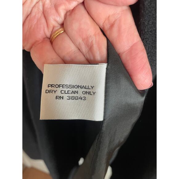 Larry Levine long black wool coat faux fur collar buttons lined pockets Size 6p - Picture 10 of 11